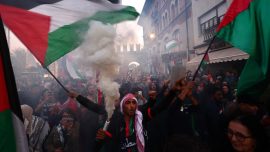 İtalya-İsrail maçı öncesi binlerce kişi İsrail’i protesto etti